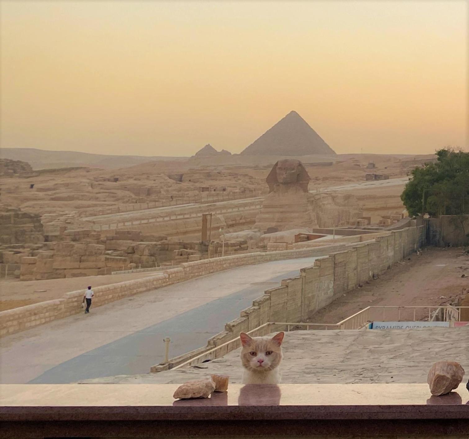 Seven Pyramids Panoramic View Inn Kafrat al Jabal Exterior photo