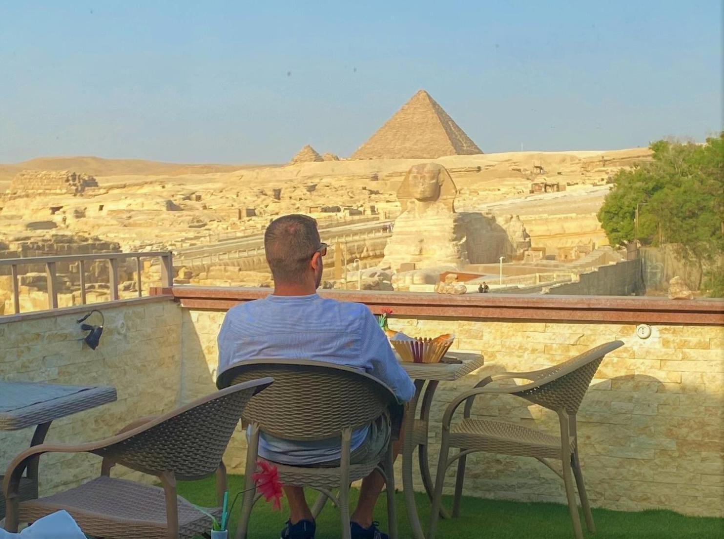 Seven Pyramids Panoramic View Inn Kafrat al Jabal Exterior photo
