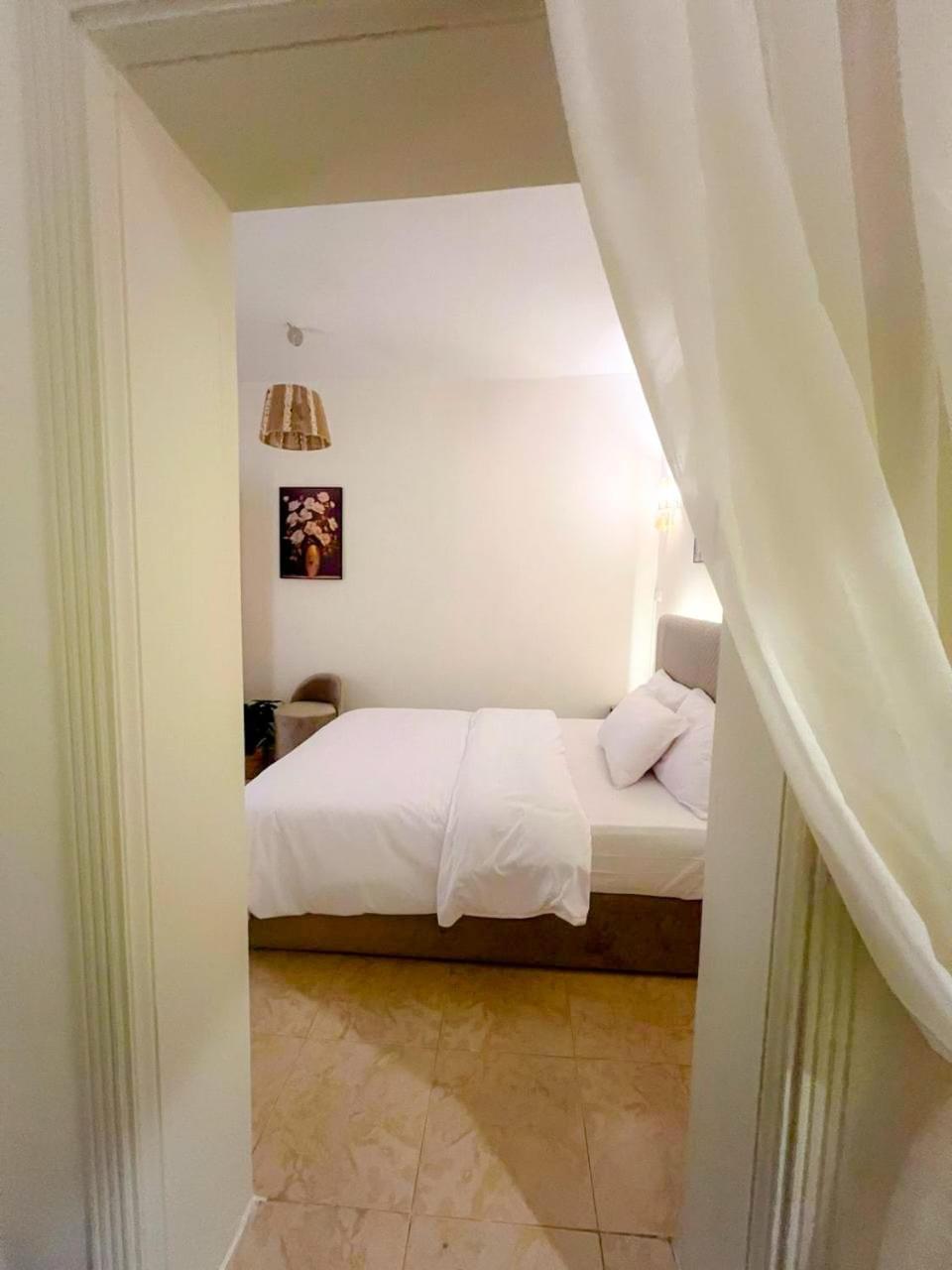 Seven Pyramids Panoramic View Inn Kafrat al Jabal Exterior photo