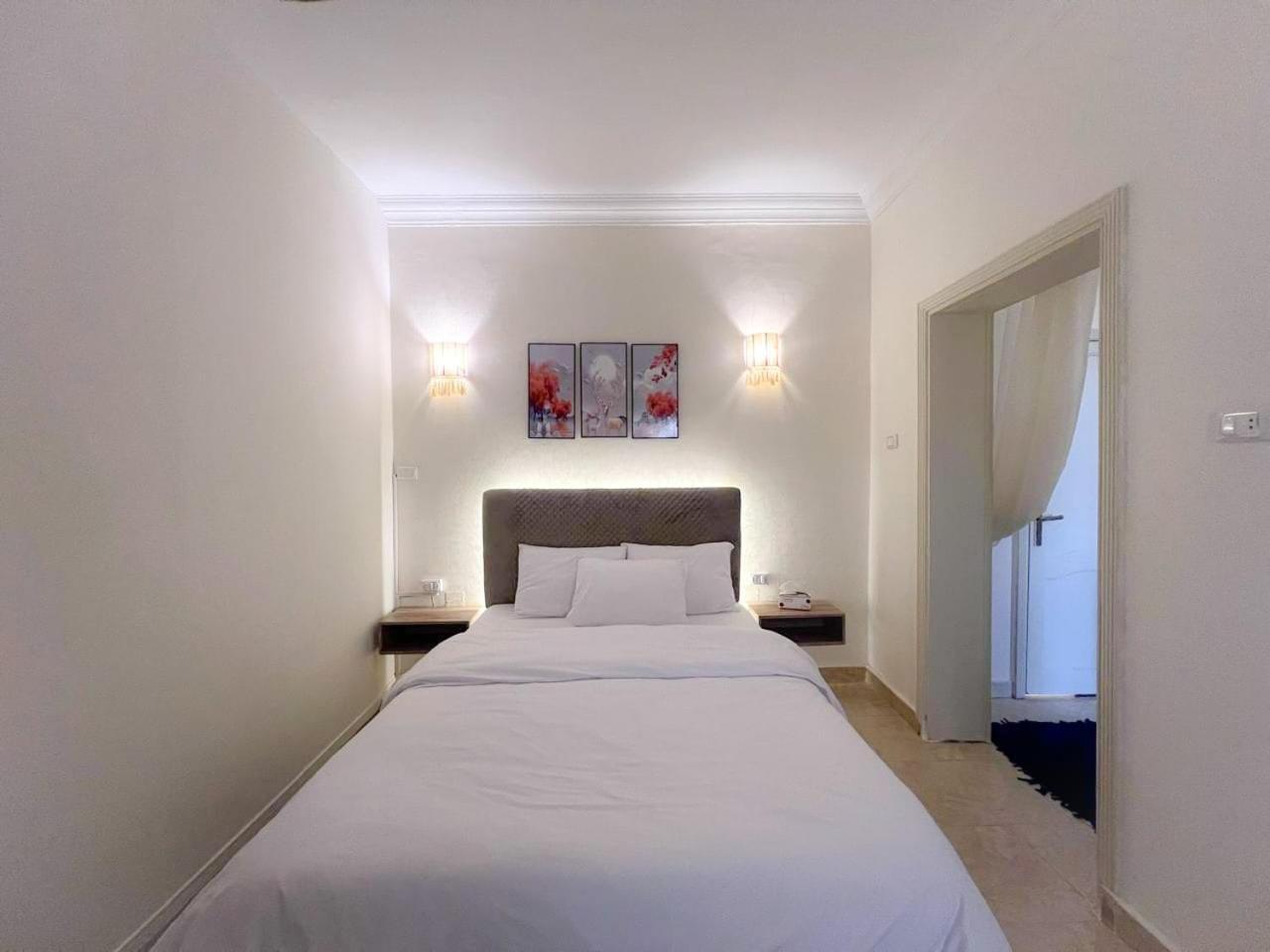 Seven Pyramids Panoramic View Inn Kafrat al Jabal Exterior photo