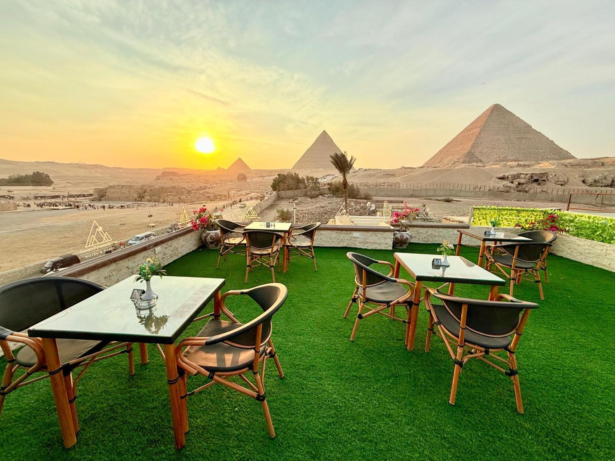Seven Pyramids Panoramic View Inn Kafrat al Jabal Exterior photo
